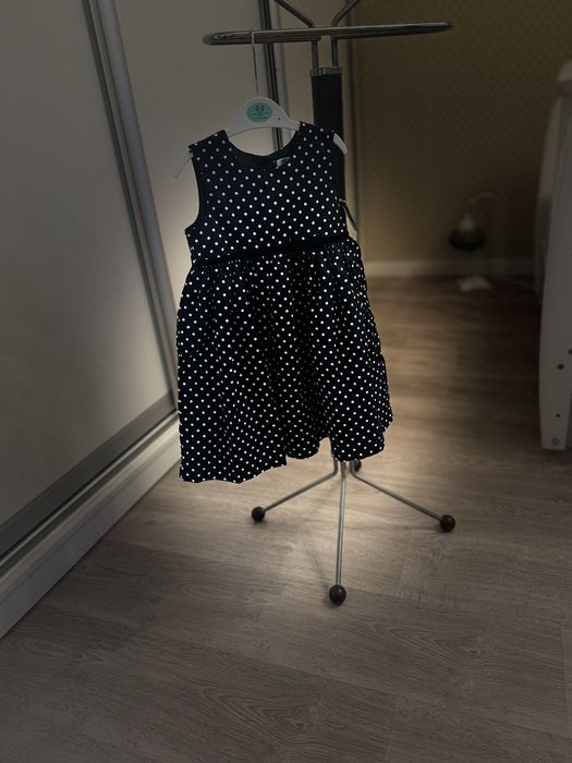 Детское новое платье Carters на 2 года