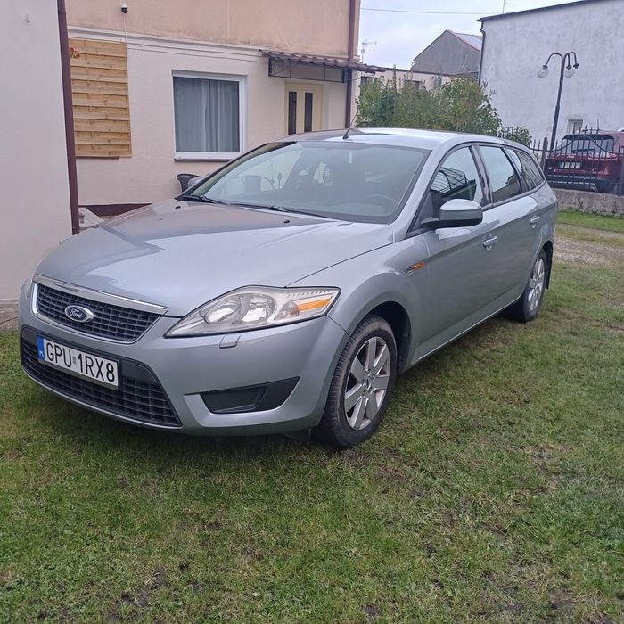 Do sprzątania Ford Mondeo 1.6 l benzyna combi rok produkcji 2007