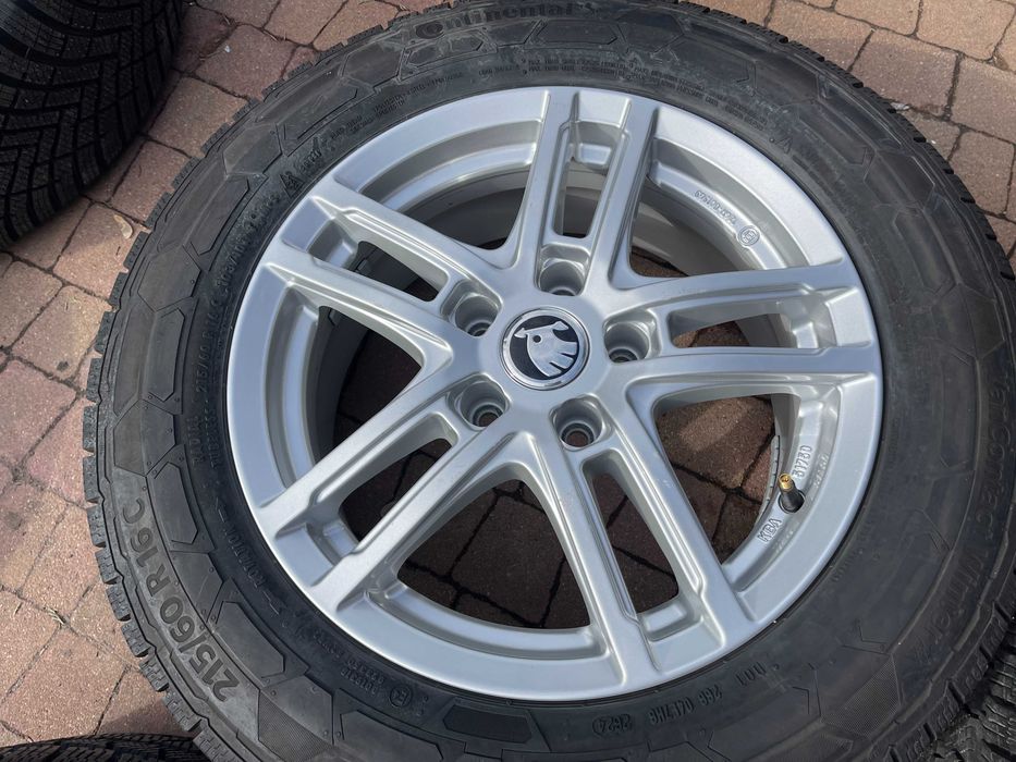 4093. Alufelgi 16" Passat Golf Touran Beetle Superb Octavia Altea Leon 6.5J ET41 5x112