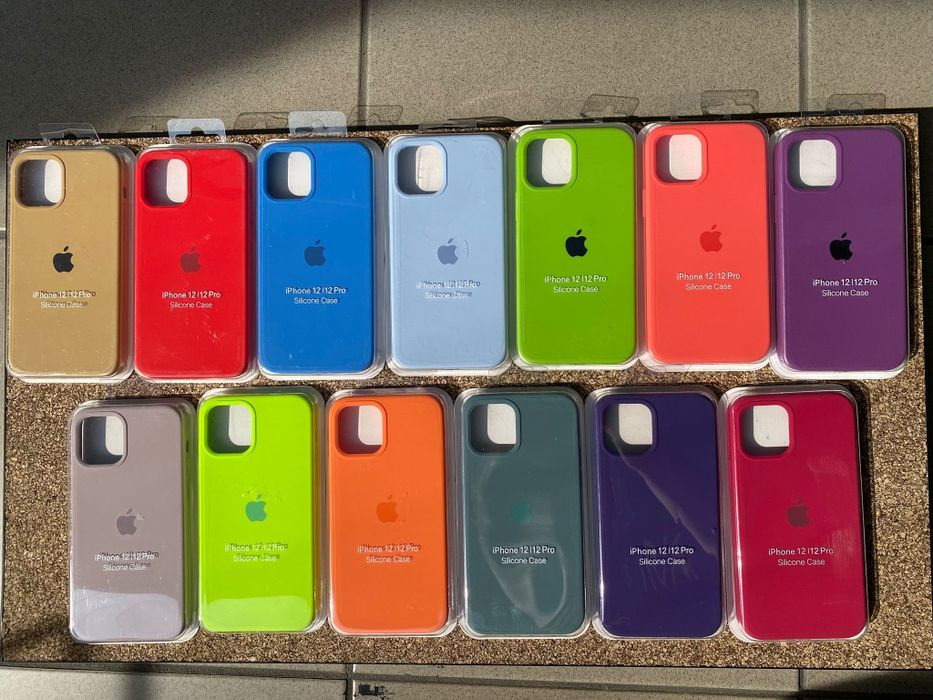 Etui silikonowe iPhone 11 - 12 - 13 - 14 - 15 Pro /Max/Plus (3 etui)