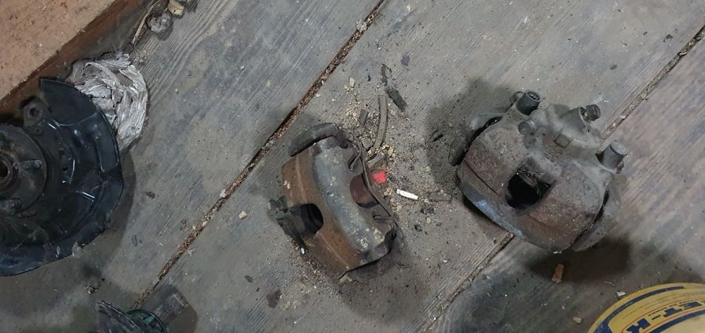 Części Toyota Avensis