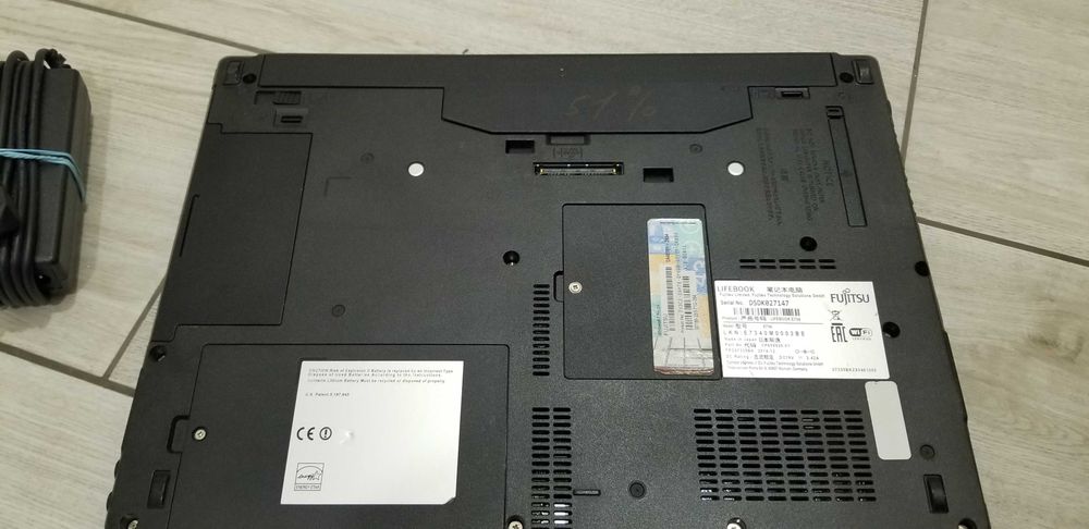 Ноутбук Fujitsu Lifebook E734 / Intel Core i5-4210M/8 /128 Gb