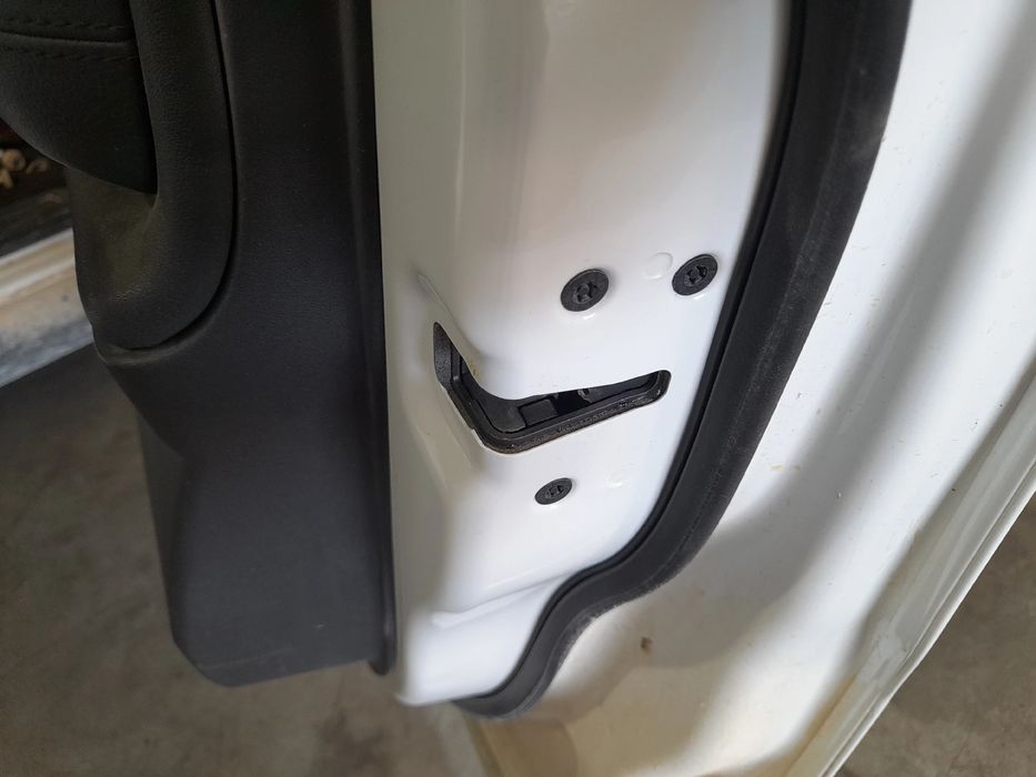 Fechadura / fecho porta frente direito LAND ROVER Range Rover Evoque (