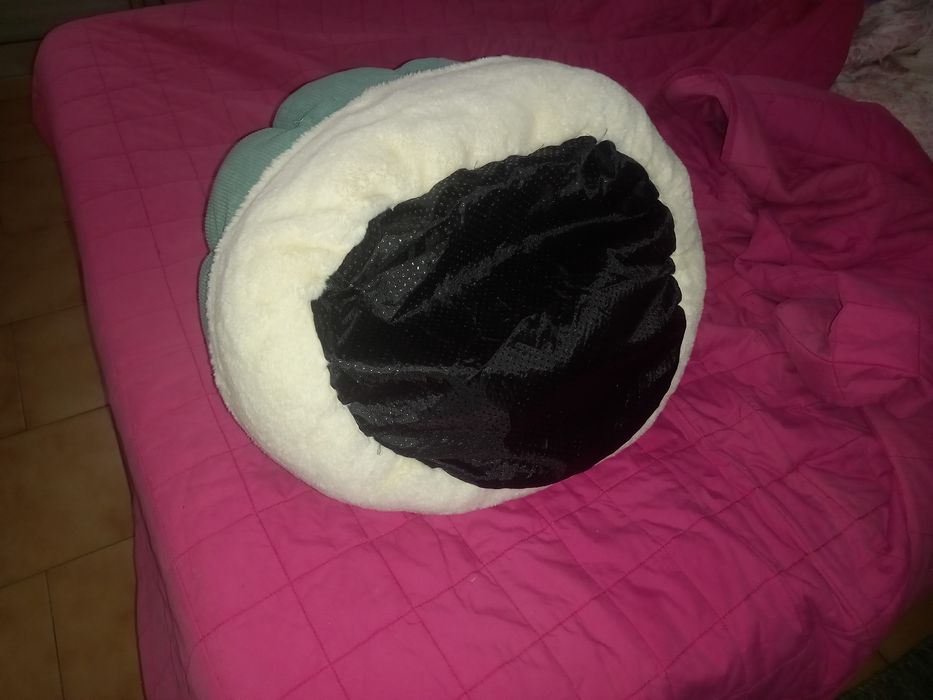 Cama para gato ou cão de porte pequeno