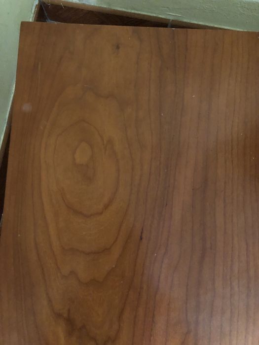 Mesa de centro em cerejeira