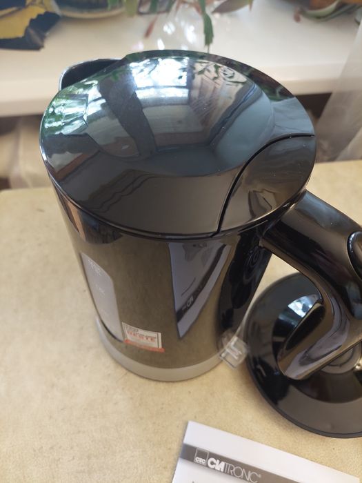 Электрочайник дисковый Clatronic WK 3452