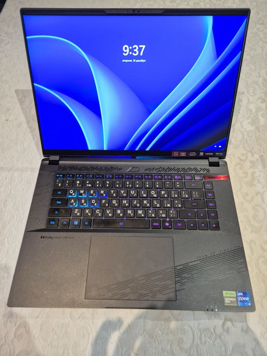 Laptop GIGABYTE Aorus 16. Rtx 4070. i7-13650hx. 16 ram. 1tb ssd.