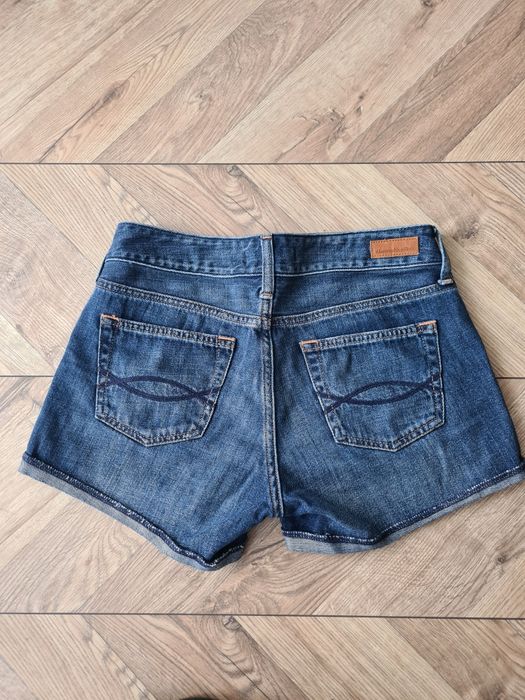Jeansowe spodenki z dziurami Abercrombie & Fitch xs/s