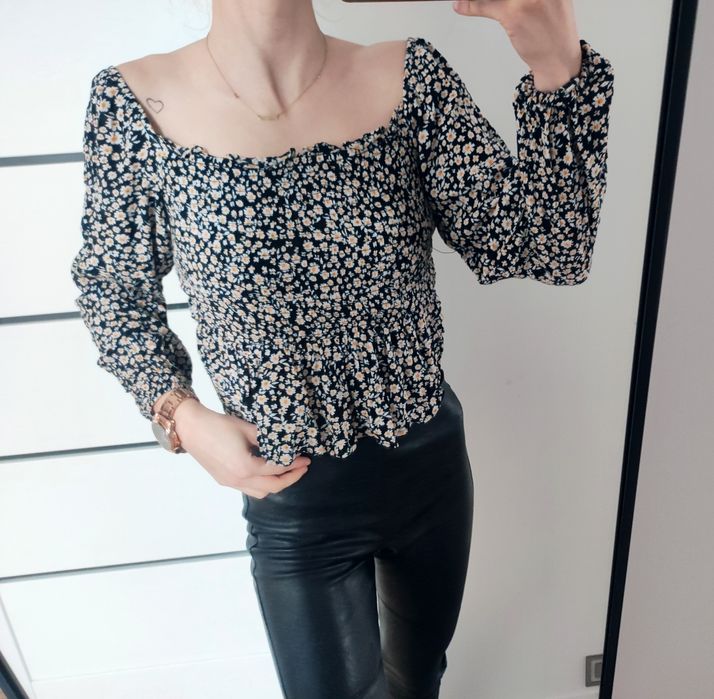 Bluzeczka hiszpanka odkryte ramiona Zara