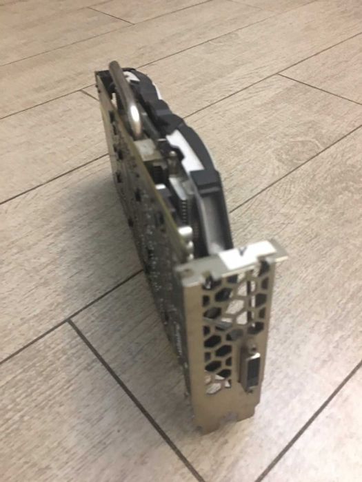 Відеокарта Radeon RX 470 MSI ARMOR 4Gb.  Гарний стан!