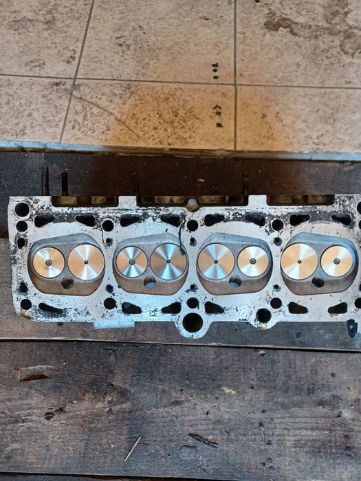 Головка блока 2e 8кл  vw b3 b4