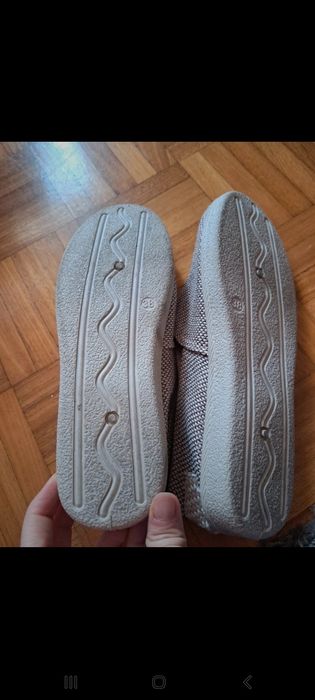 Sapatilhas tipo Alpercatas ,mocassins, bege
Novas