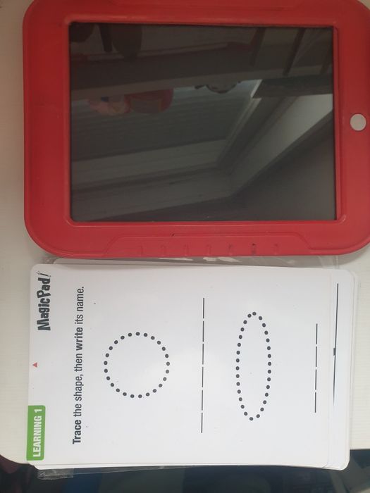 Tablet com luz para criança + 3 anos