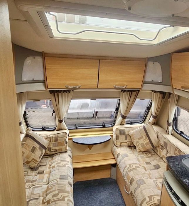 Caravana Sterling Europa - Como Nova - Impecável