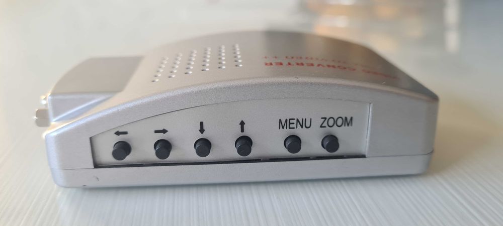 Adaptador/Conversor VGA para AV Video RCA e S-Video com Cabos e Manual