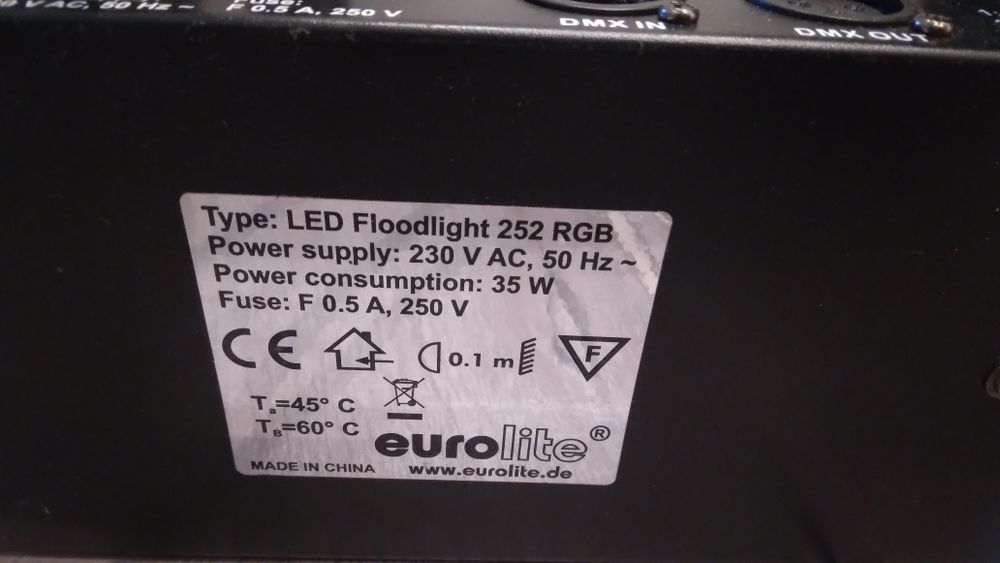 Reflektor sceniczny Eurolite LED FLD-252  6000K naświetlacz stroboskop