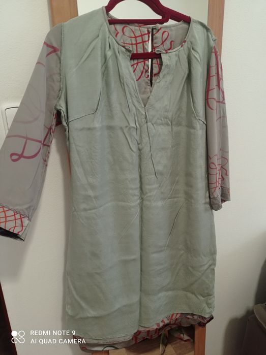 Жіноча шовкова сукня