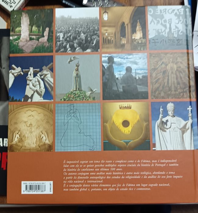 Livro " Fátima lugar sagrado global"