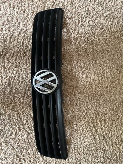 Решітка радіатора volkswagen passat b5 до рест