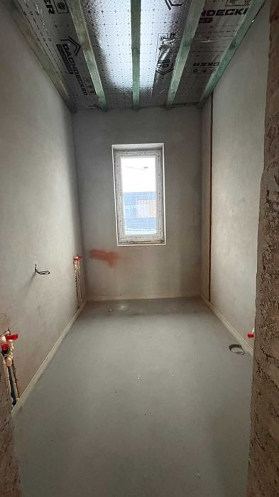 Продається  будинок у селі Боратин. Можна  під "Є ОСЕЛЯ"