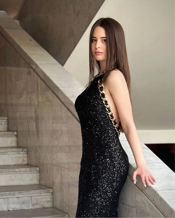 Продам випускну сукню (вечірнє плаття)