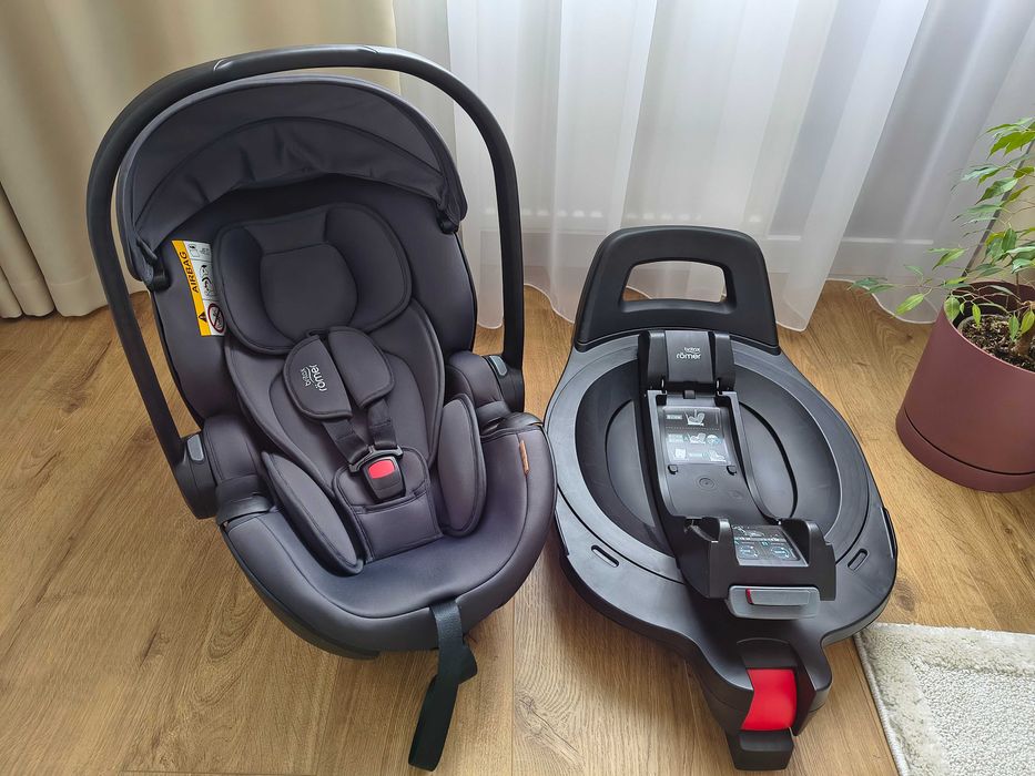 Fotelik samochodowy Britax Baby Safe Pro + baza Britax Vario 5Z