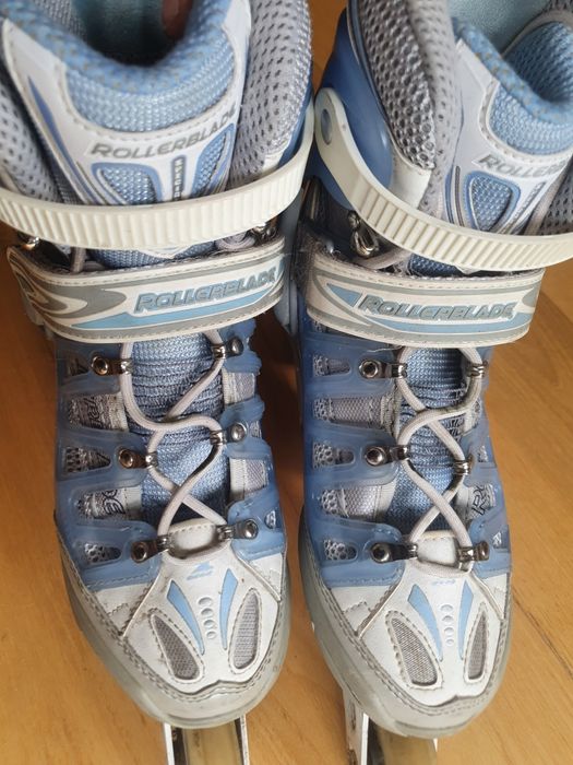 Rollerblade Activia r35 wk 22cm 84mm 84A sg7 rolki szybkie fitness