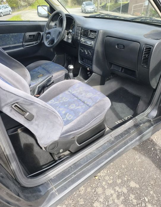 Seat ibiza 1.0 branco