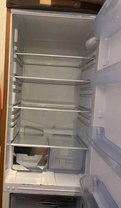 Холодильник в гарному стані