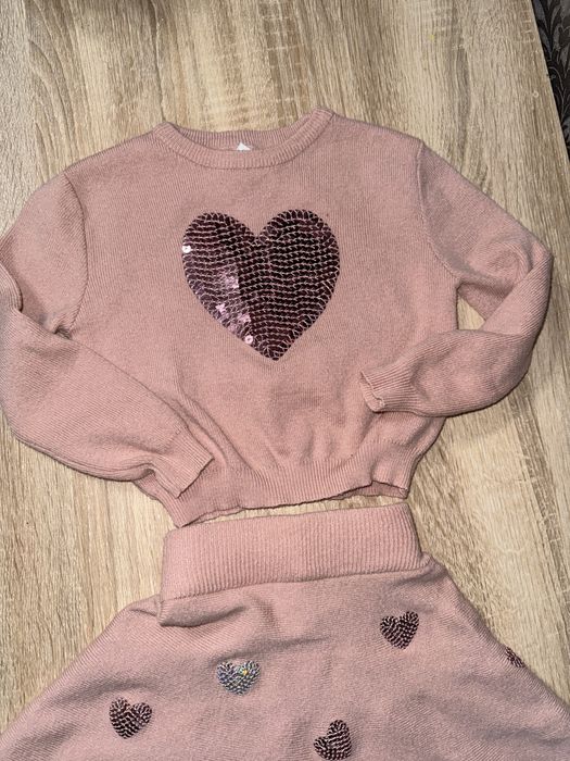 Костюм світер та спідничка Primark