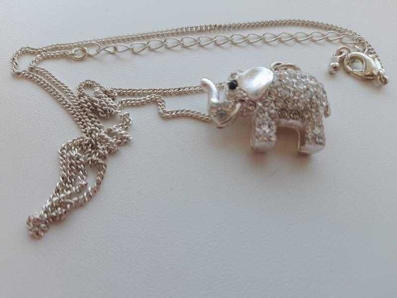 Підвіска сріблястий слоник цепочка подвеска  Avon