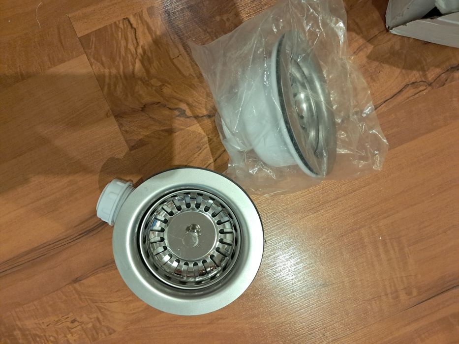 Сливная фурнитура  для двойной  мойки