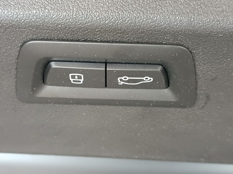 Кришка багажника двері BMW XM G09 БМВ ХМ Г09 розборка шрот запчастини Крышка багажника дверь 41629625814