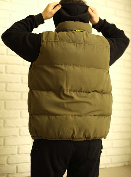 Чоловіча тепла жилетка Cat безрукавка Caterpillar розмір M Хакі