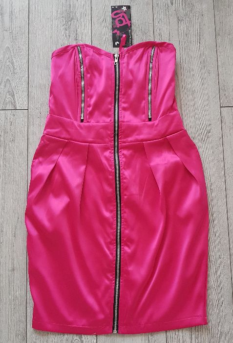 Sukienka satynowa różowa NOWA r. 36