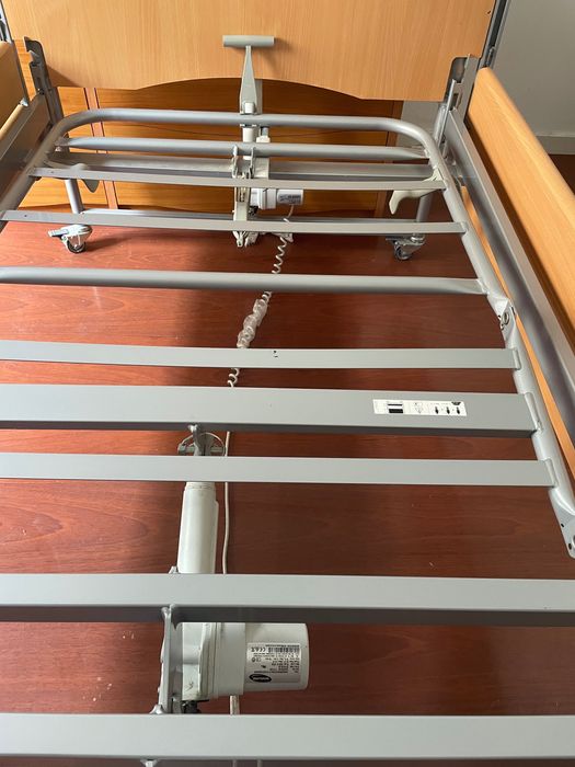 Cama Articulada Elétrica Invacare  + Colchão Anti Escaras