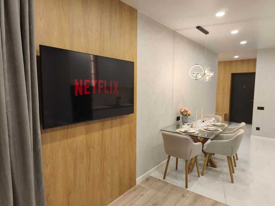 Стильна 3кімнатна квартира в центрі міста, повністю укомплектована