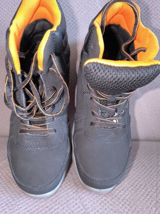Unisex obuwie ochronne  37   nowe. do kostki Stirling Safety Result