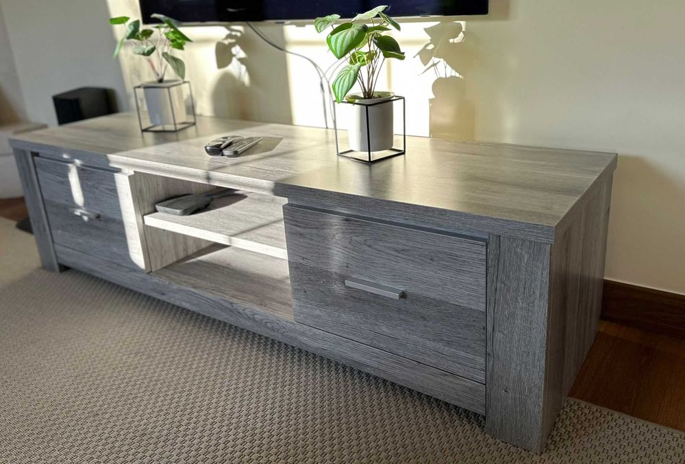 Móvel TV Florença - Elegância e Funcionalidade para sua Sala