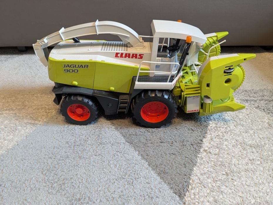 Bruder 02131 kombajn Claas Jaguar 900