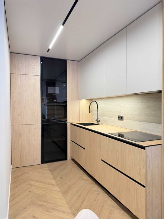 Продаж квартири в ЖК Америка, вул. В. Великого з дизайнерським ремонтом