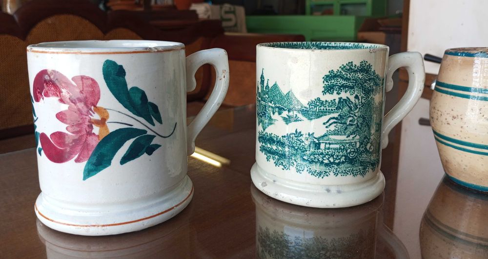 Antigas canecas em faiança Portuguesa