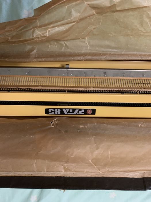 Нова вязальна  машина Рута 85