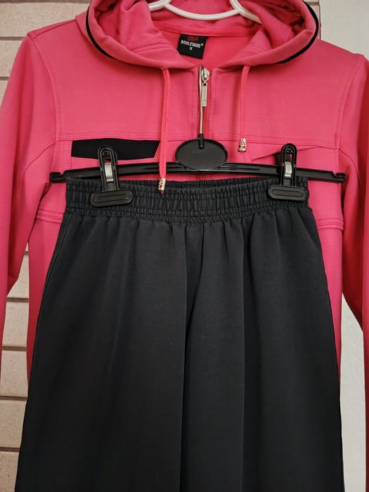 Продам спортивний костюм для дівчинки