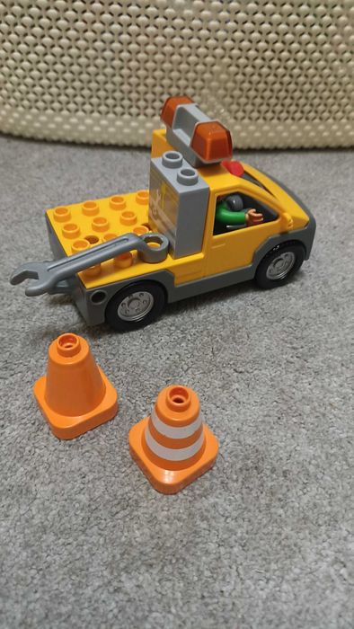 Samochód LEGO Duplo