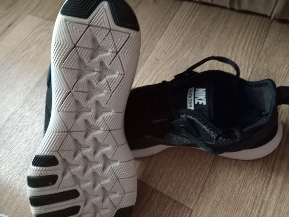 Кросівки кросовки жіночі/підліткові Nike 39