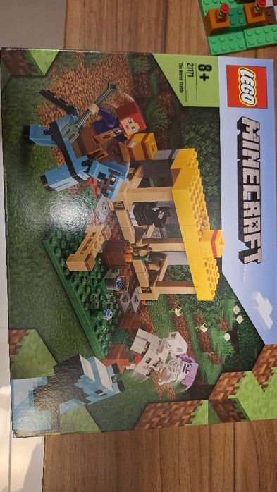 Lego 21171 stajnia