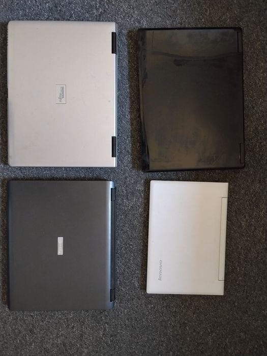 Zestaw 4 laptopów