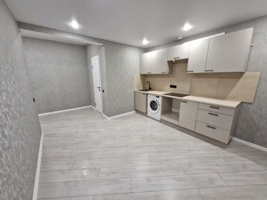 Продажа 1-комнатной квартиры с капитальным ремонтом на Косиора