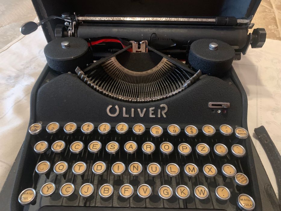 Máquina de escrever Oliver